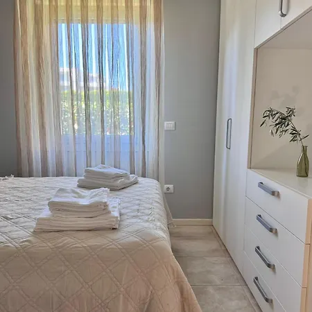 Novigrad Garden * Novigrad Istria