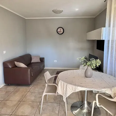 Novigrad Garden Apartman *